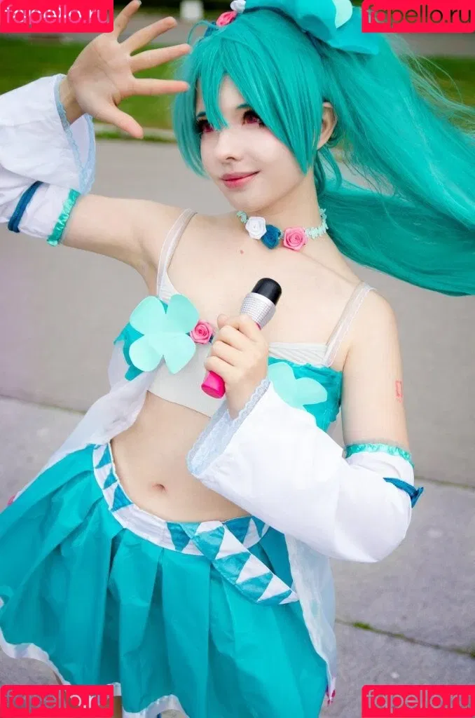 Saya Scarlet Onlyfans Photo Gallery 