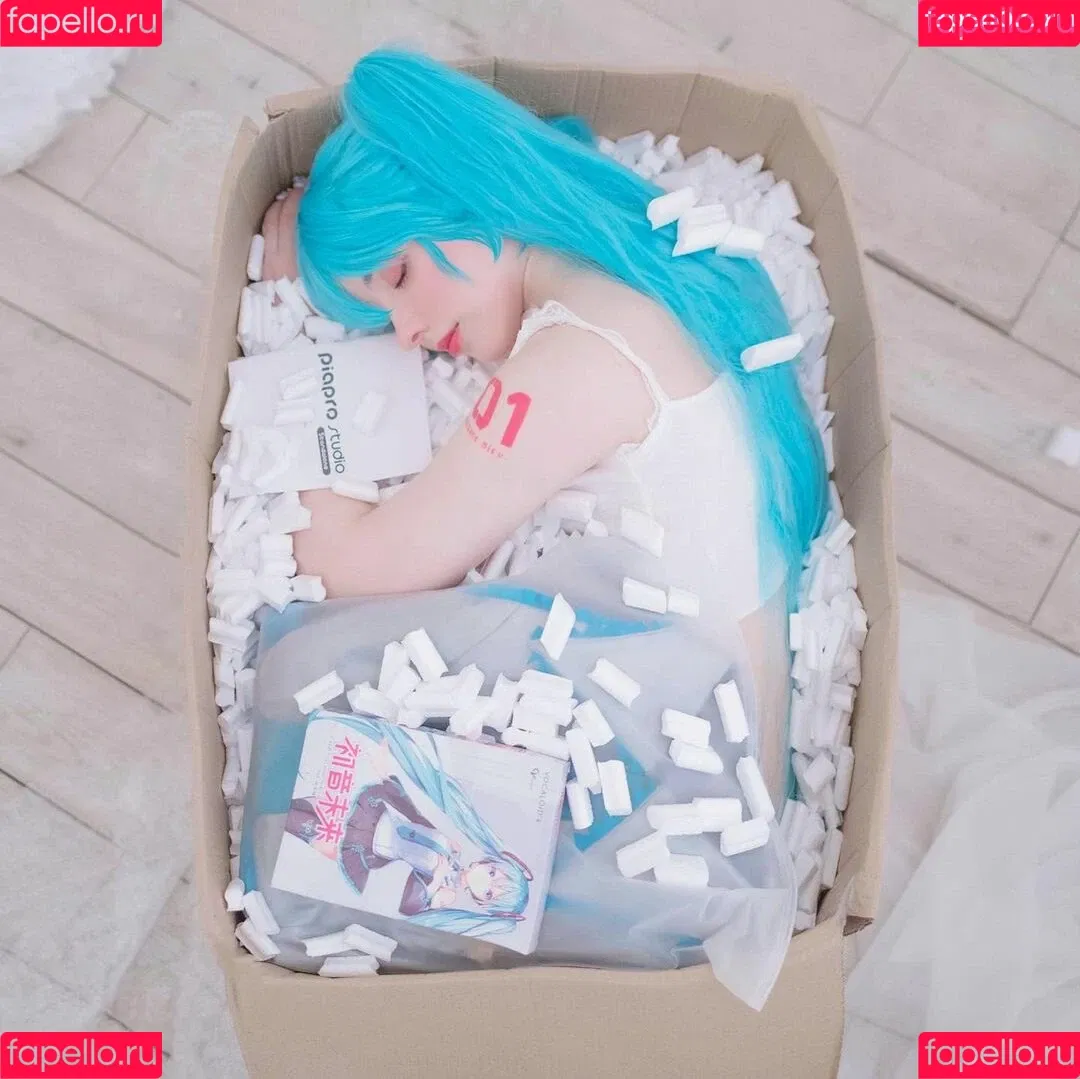 Saya Scarlet Onlyfans Photo Gallery 