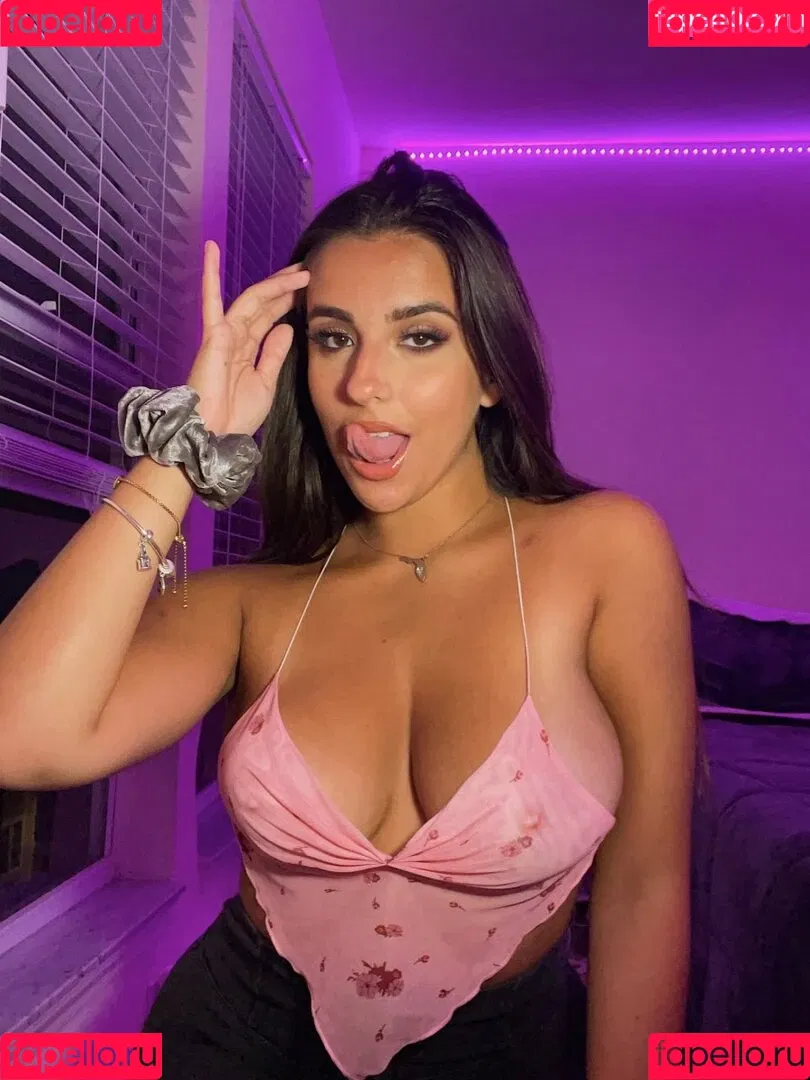 Theodora Moutinho Onlyfans Photo Gallery 