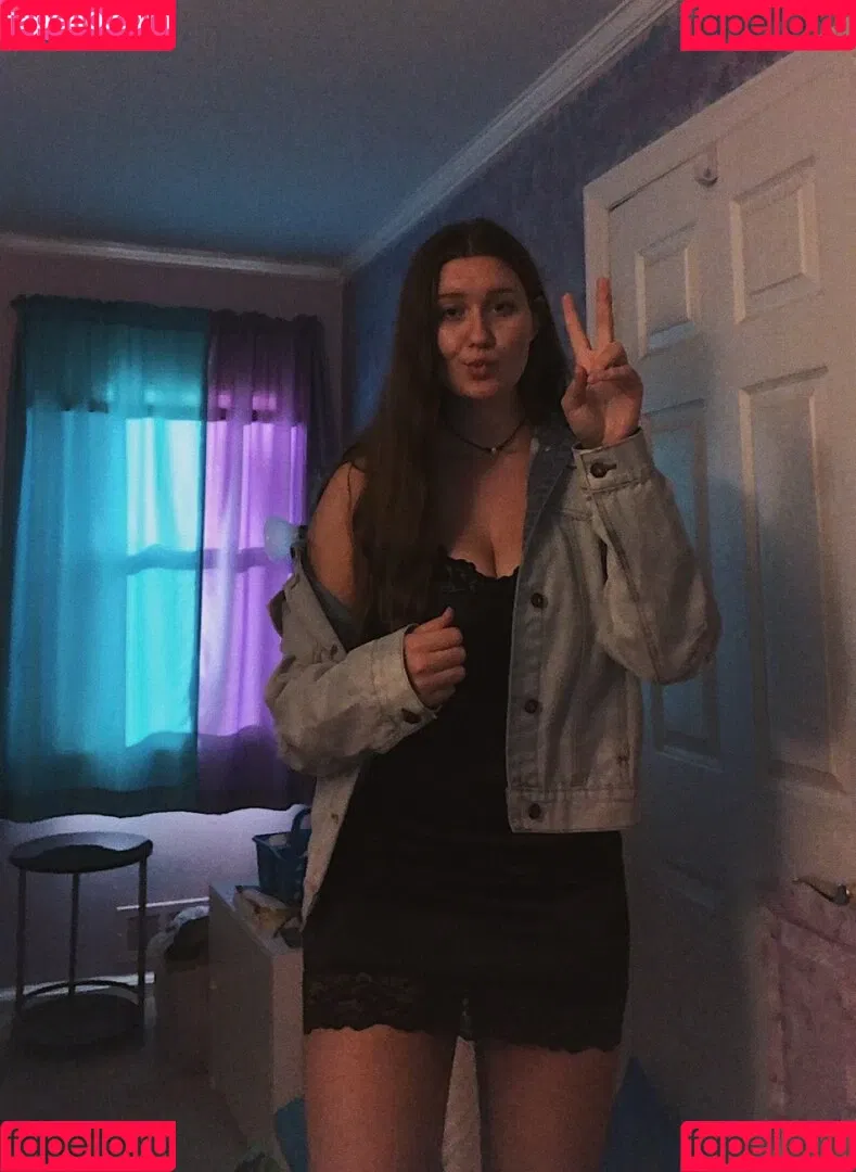 Hannah V Onlyfans Photo Gallery 