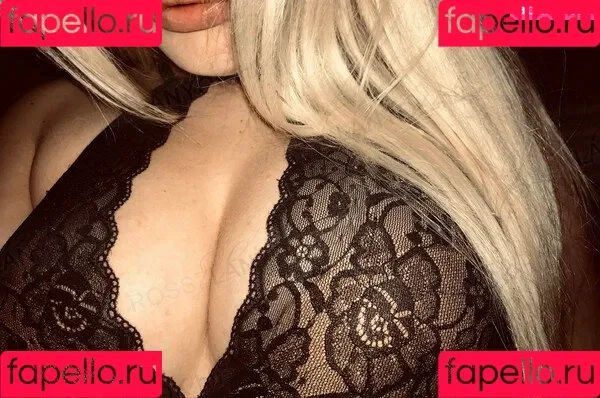 eveliinngy Onlyfans Photo Gallery 