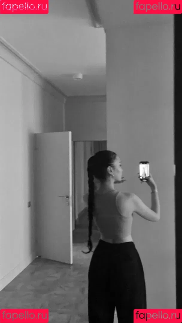 Aya Shalkar Onlyfans Photo Gallery 