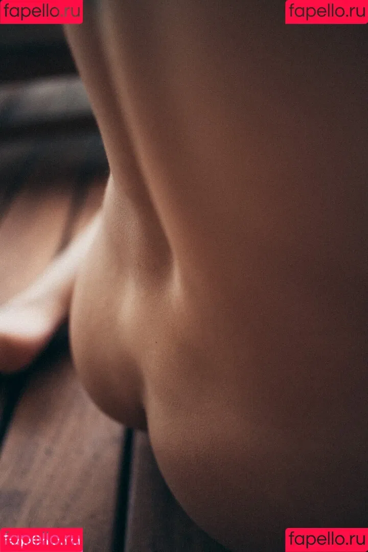 Lara Arluni Onlyfans Photo Gallery 