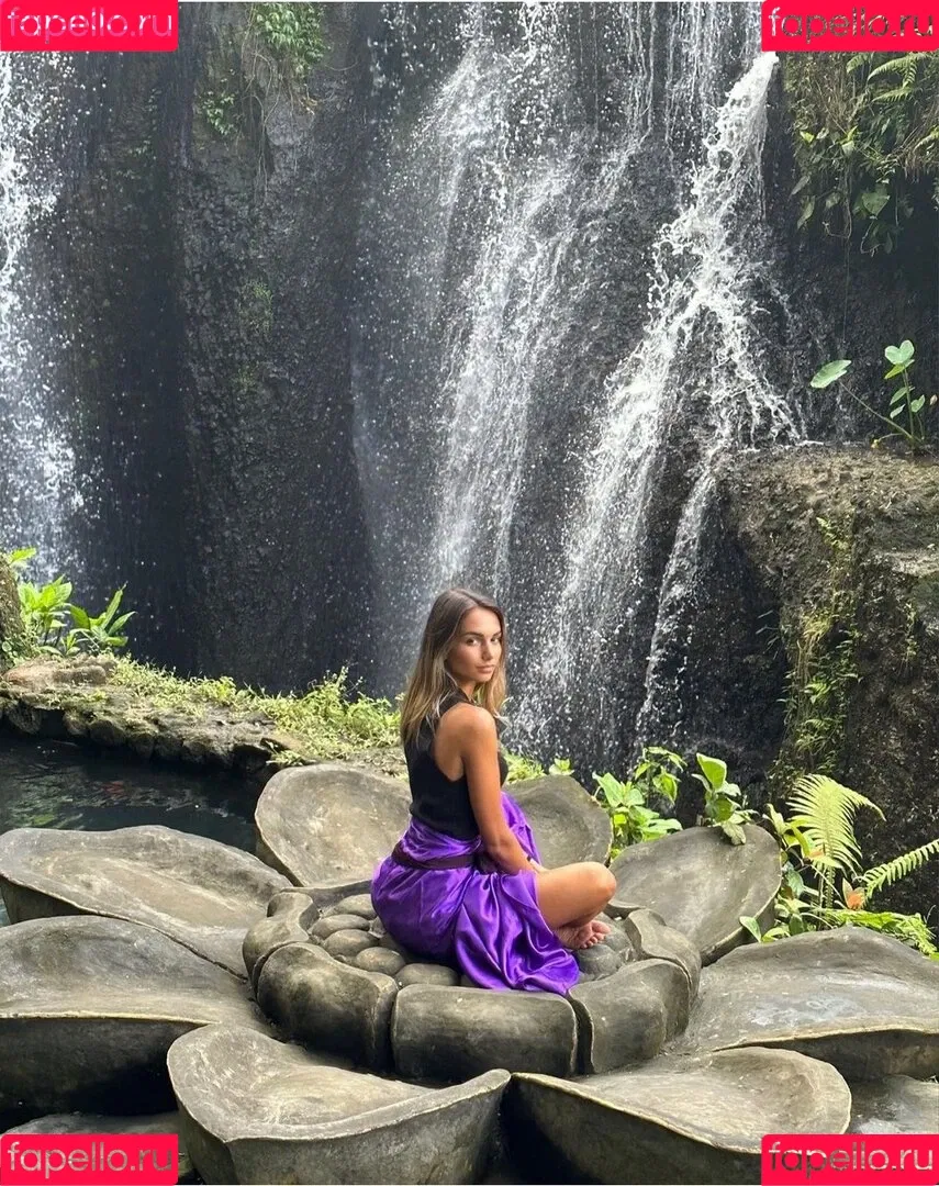 Lara Arluni Onlyfans Photo Gallery 