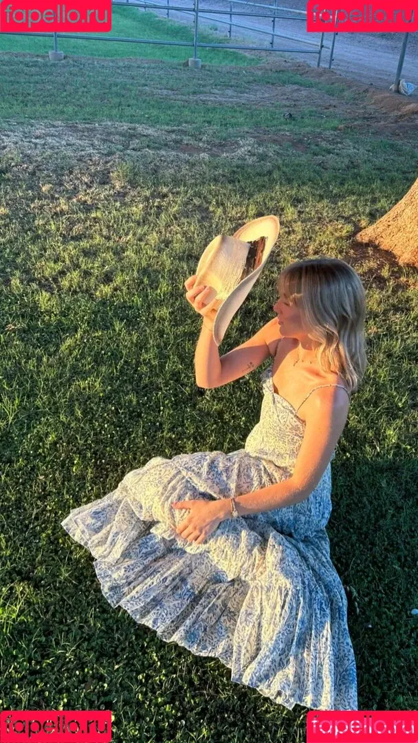 Brynn Rumfallo Onlyfans Photo Gallery 