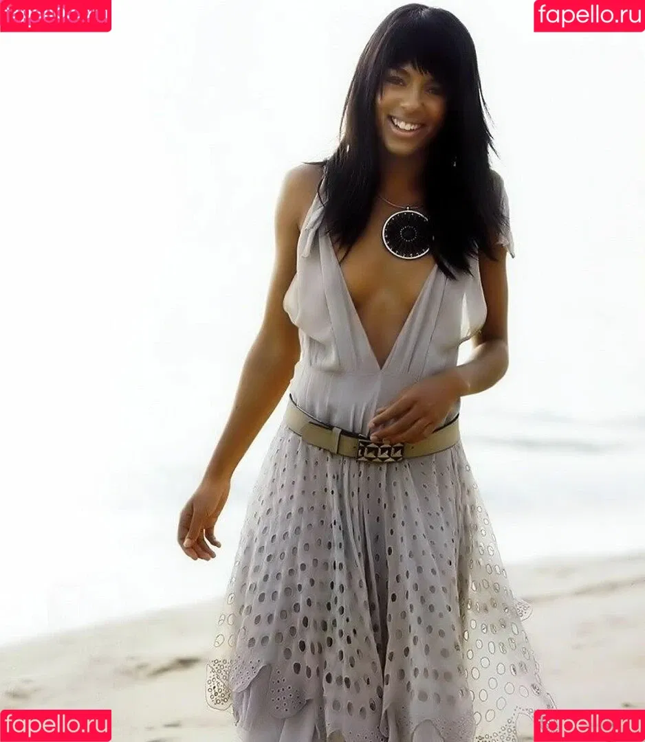 Marsha Thomason Onlyfans Photo Gallery 