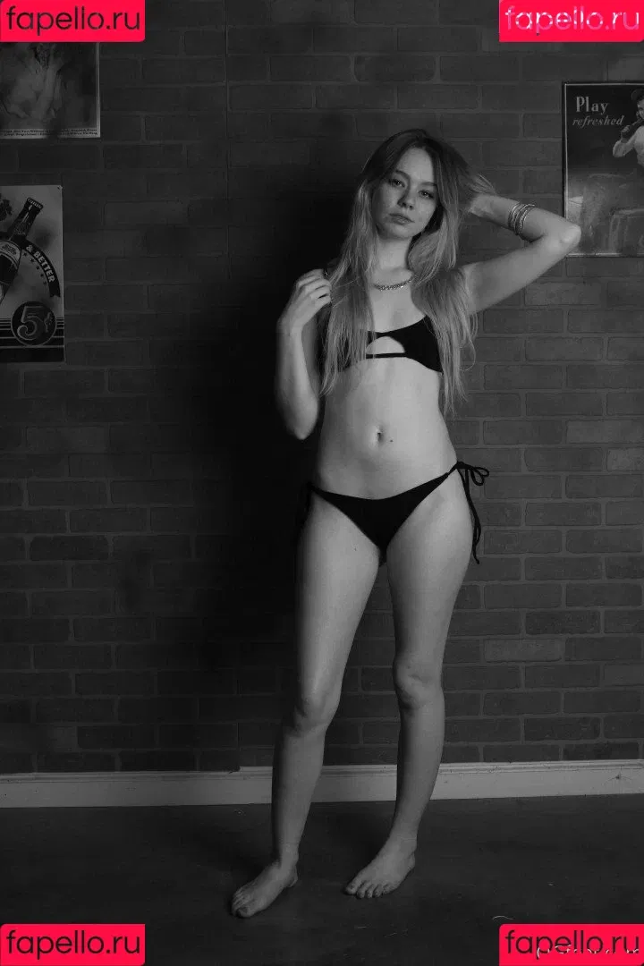 Sativa Skies Onlyfans Photo Gallery 