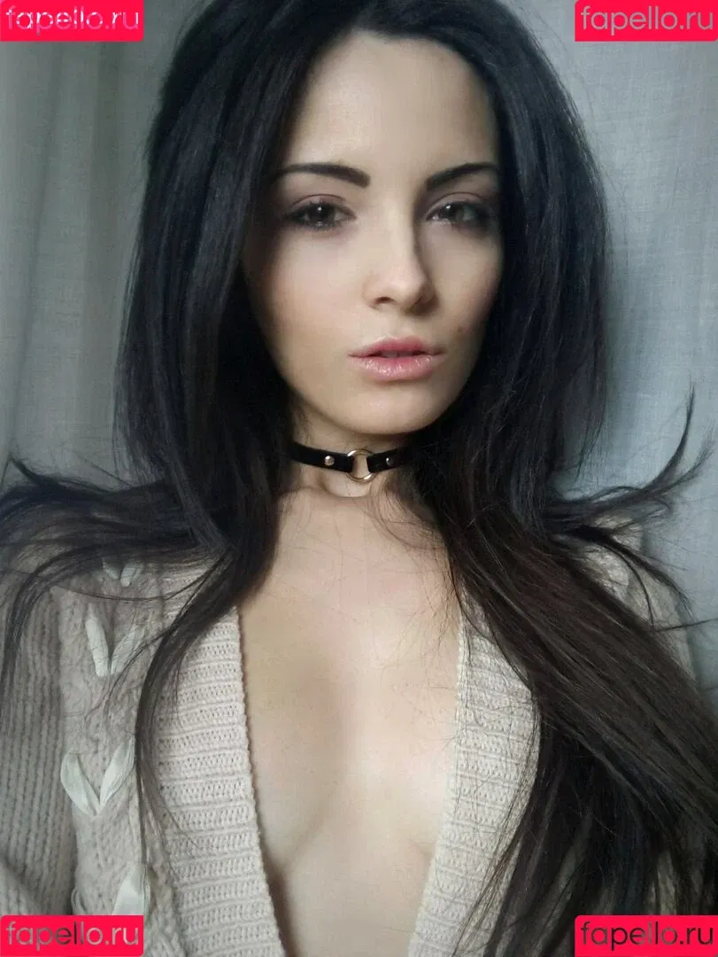 Kafkanya Onlyfans Photo Gallery 