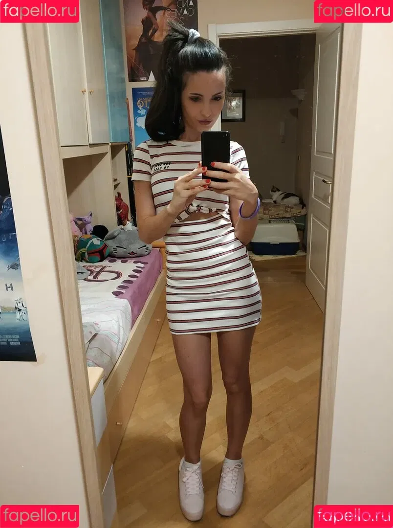 Kafkanya Onlyfans Photo Gallery 
