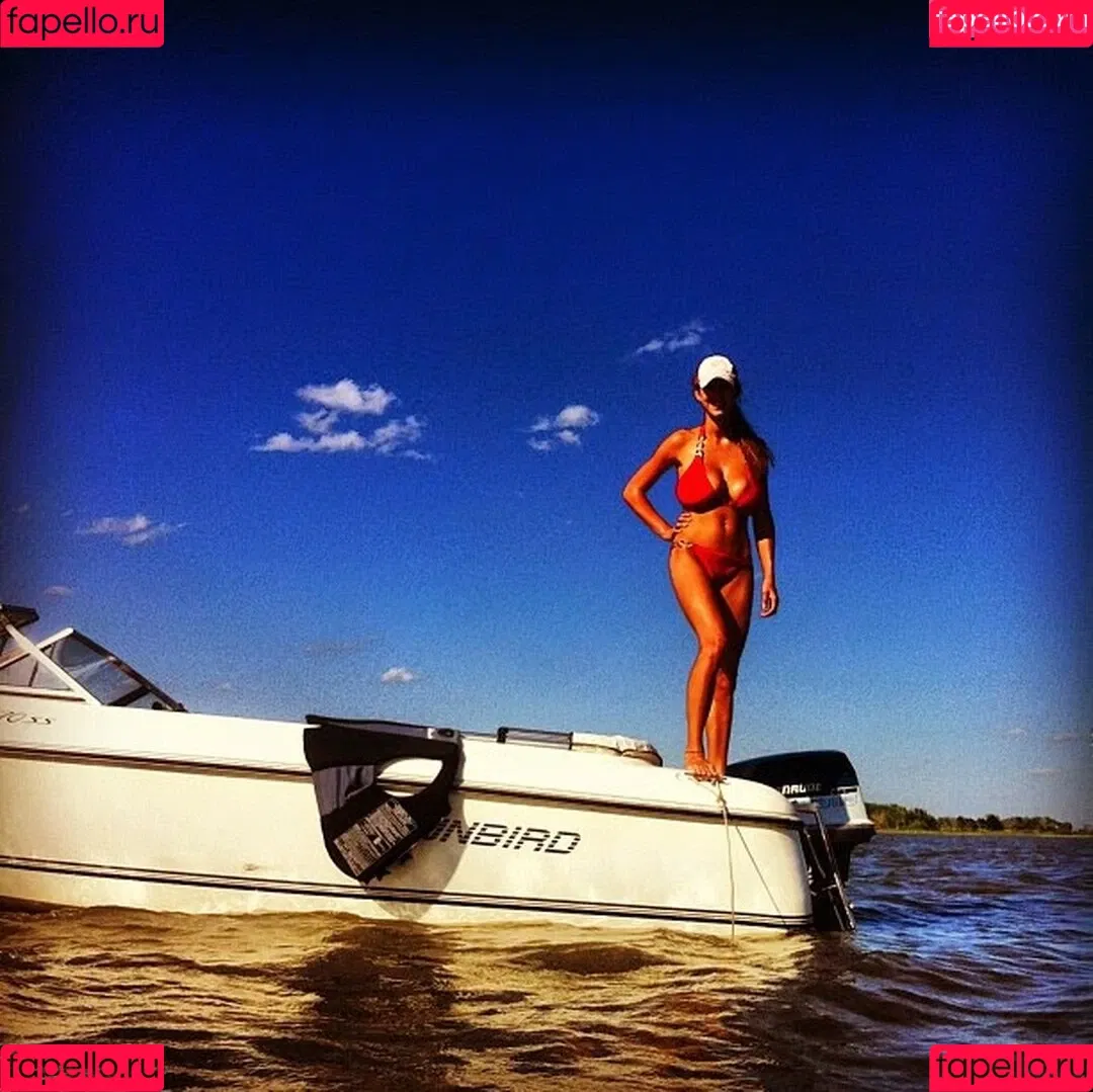 Amanda Thompson Onlyfans Photo Gallery 