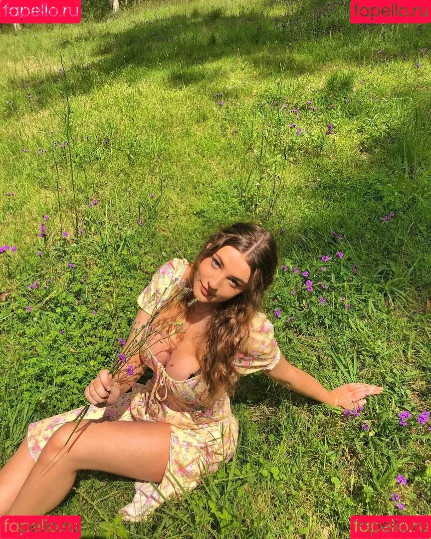 Alida Moya Onlyfans Photo Gallery 