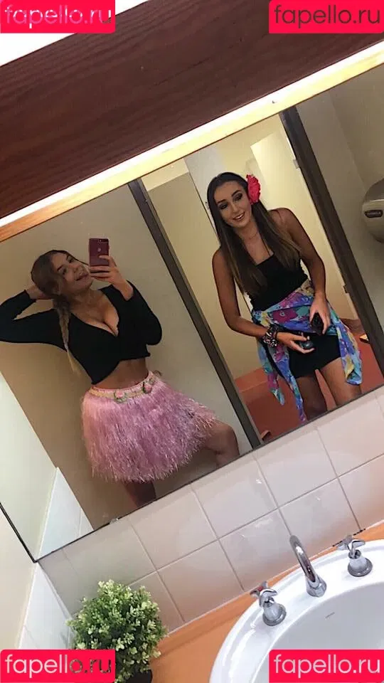 Alida Moya Onlyfans Photo Gallery 