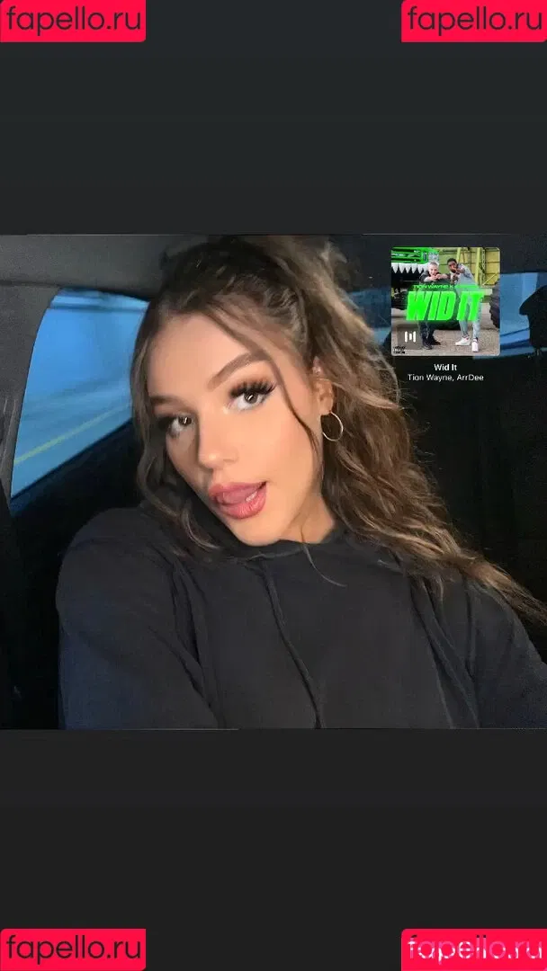 Alida Moya Onlyfans Photo Gallery 