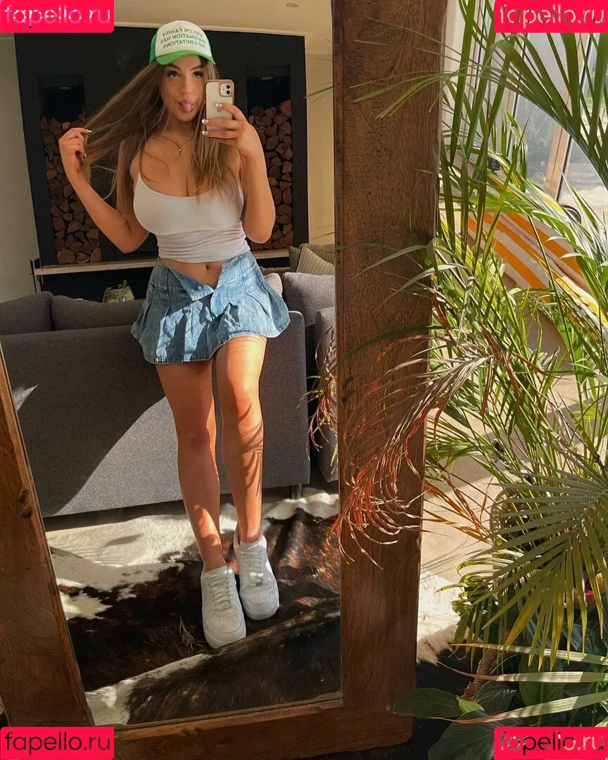 Alida Moya Onlyfans Photo Gallery 