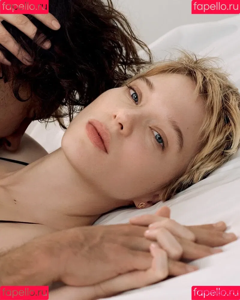 Lea Seydoux Onlyfans Photo Gallery 