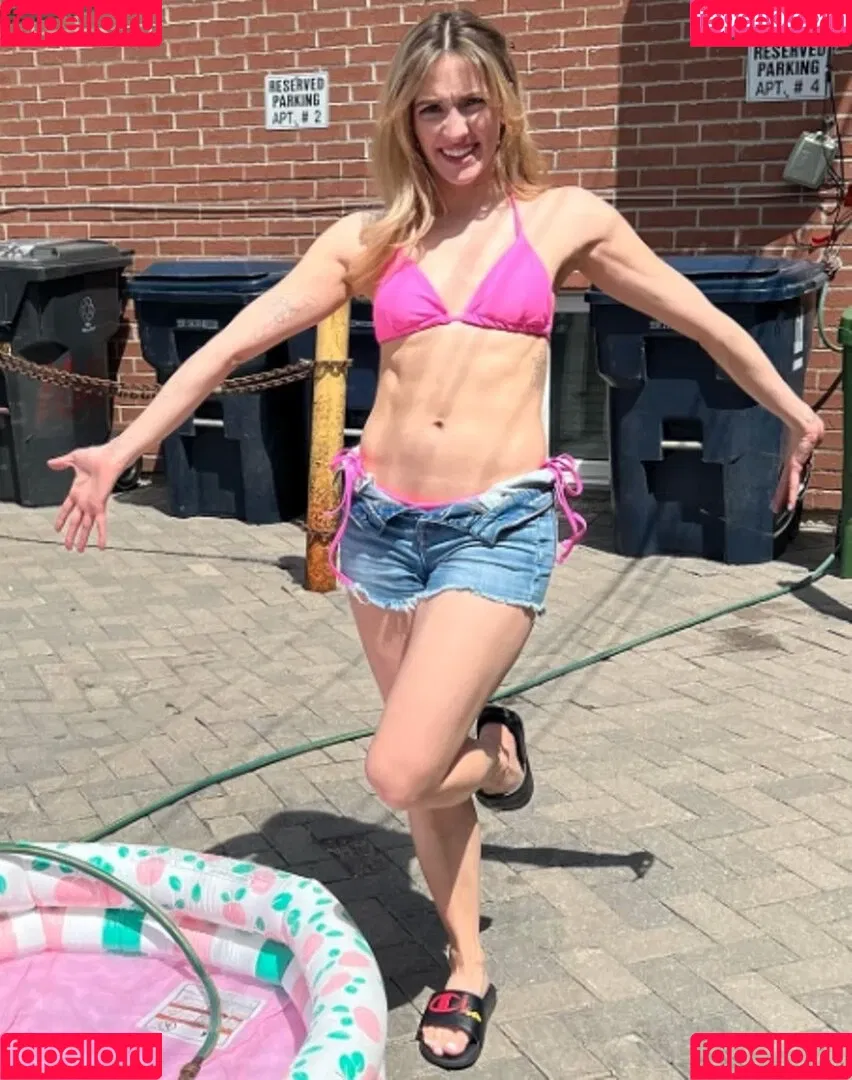 Julie Nolke Onlyfans Photo Gallery 