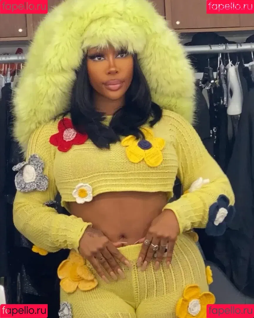 SZA Onlyfans Photo Gallery 