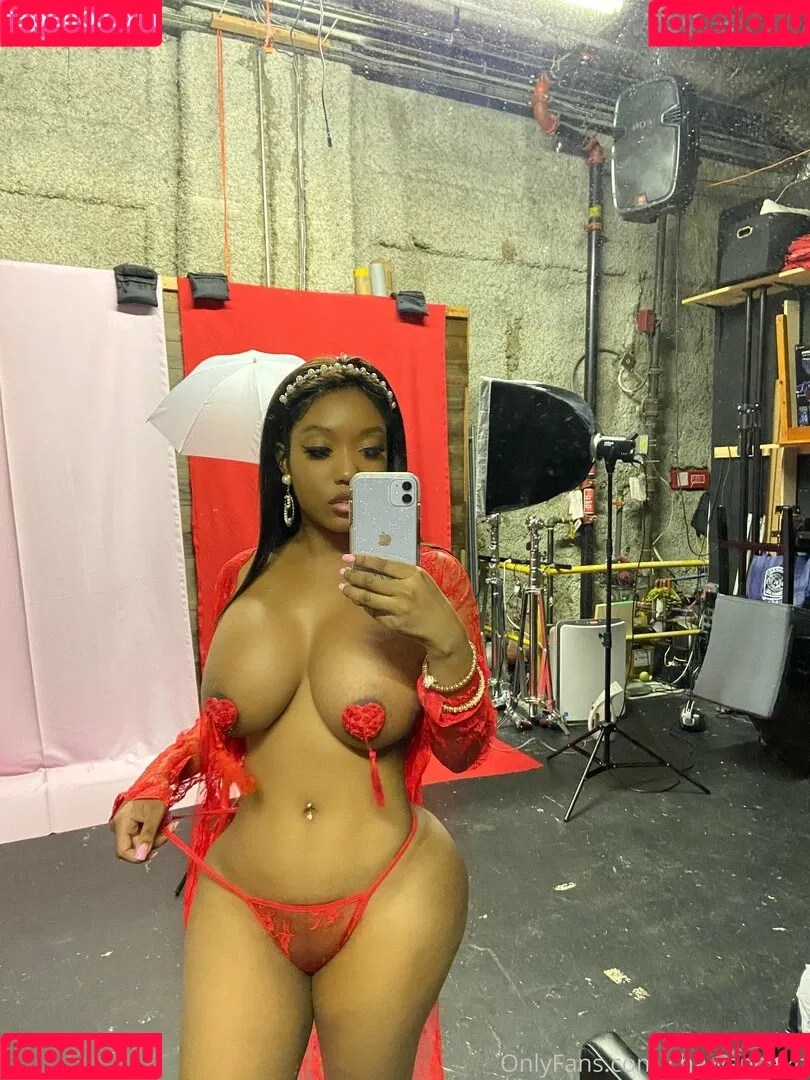 Mswandaxo Onlyfans Photo Gallery 