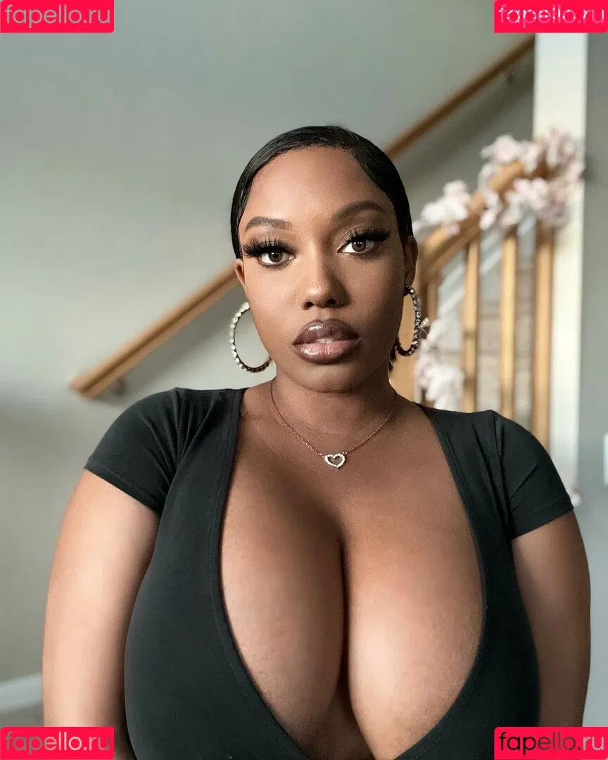 Mswandaxo Onlyfans Photo Gallery 