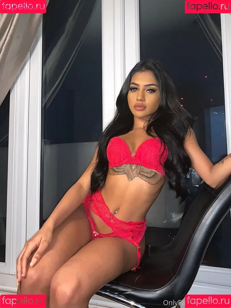 Nurshh Onlyfans Photo Gallery 