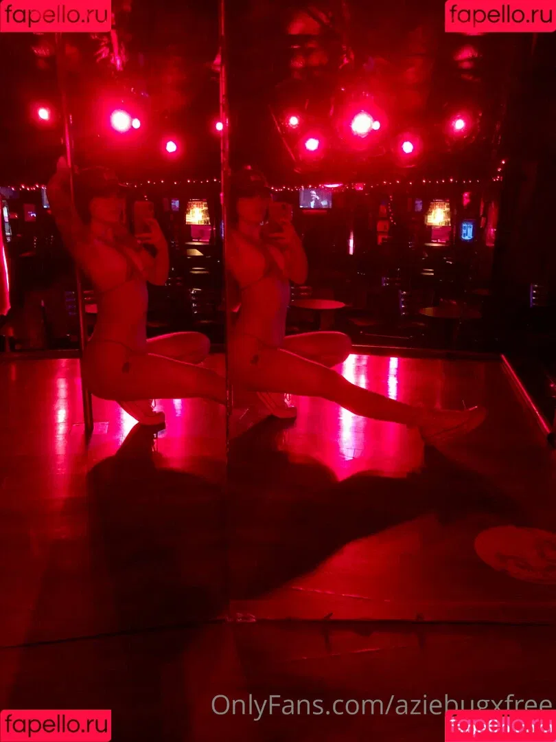 aziebugxfree Onlyfans Photo Gallery 