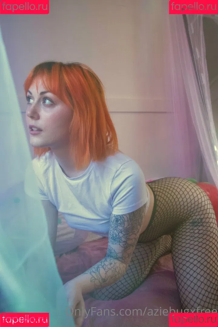 aziebugxfree Onlyfans Photo Gallery 