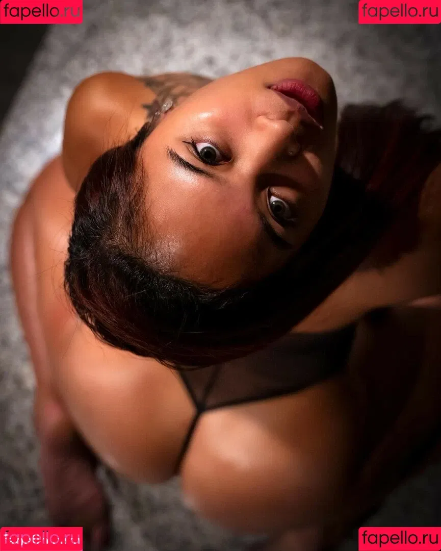 Regina_Unite Onlyfans Photo Gallery 