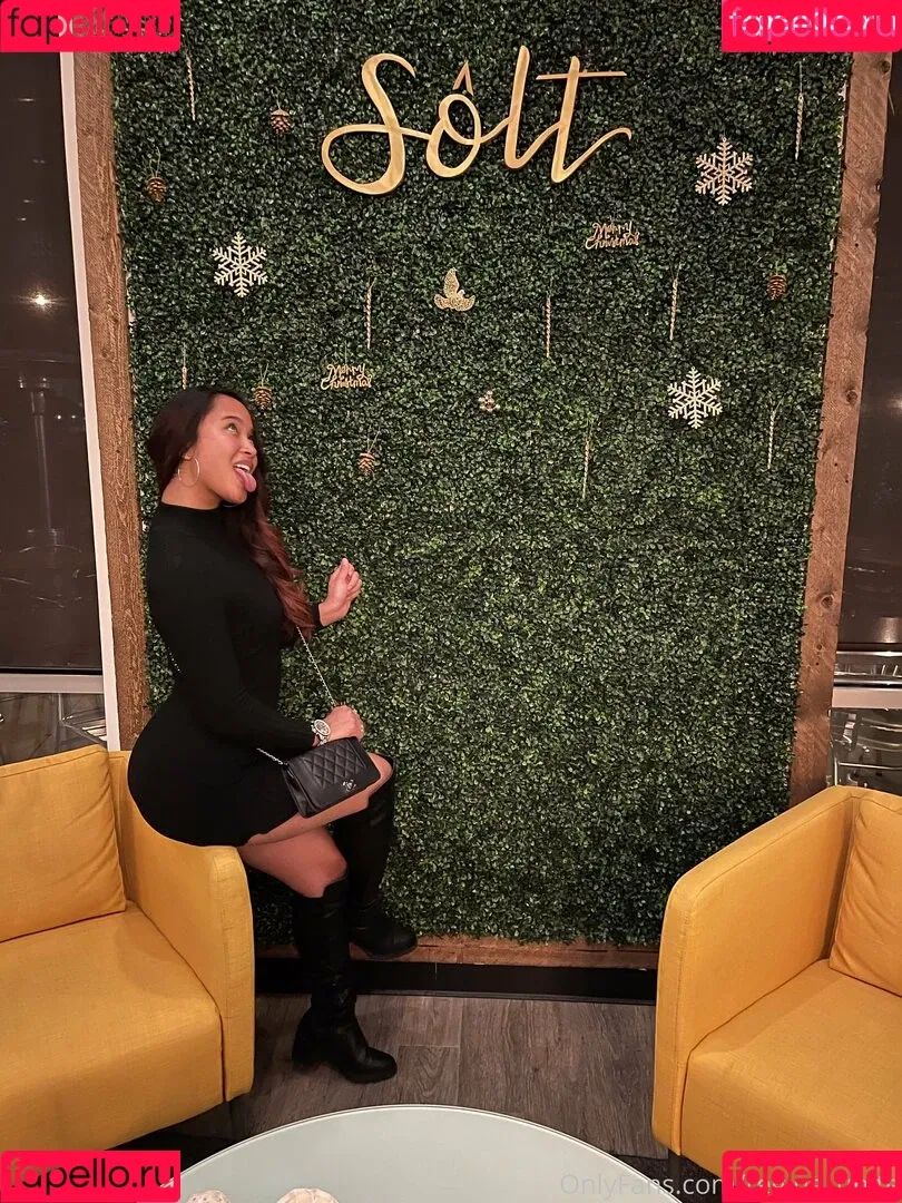 Regina_Unite Onlyfans Photo Gallery 