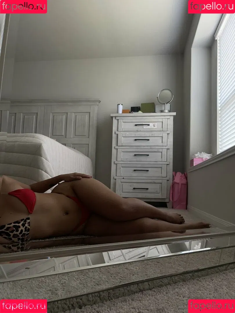 Regina_Unite Onlyfans Photo Gallery 