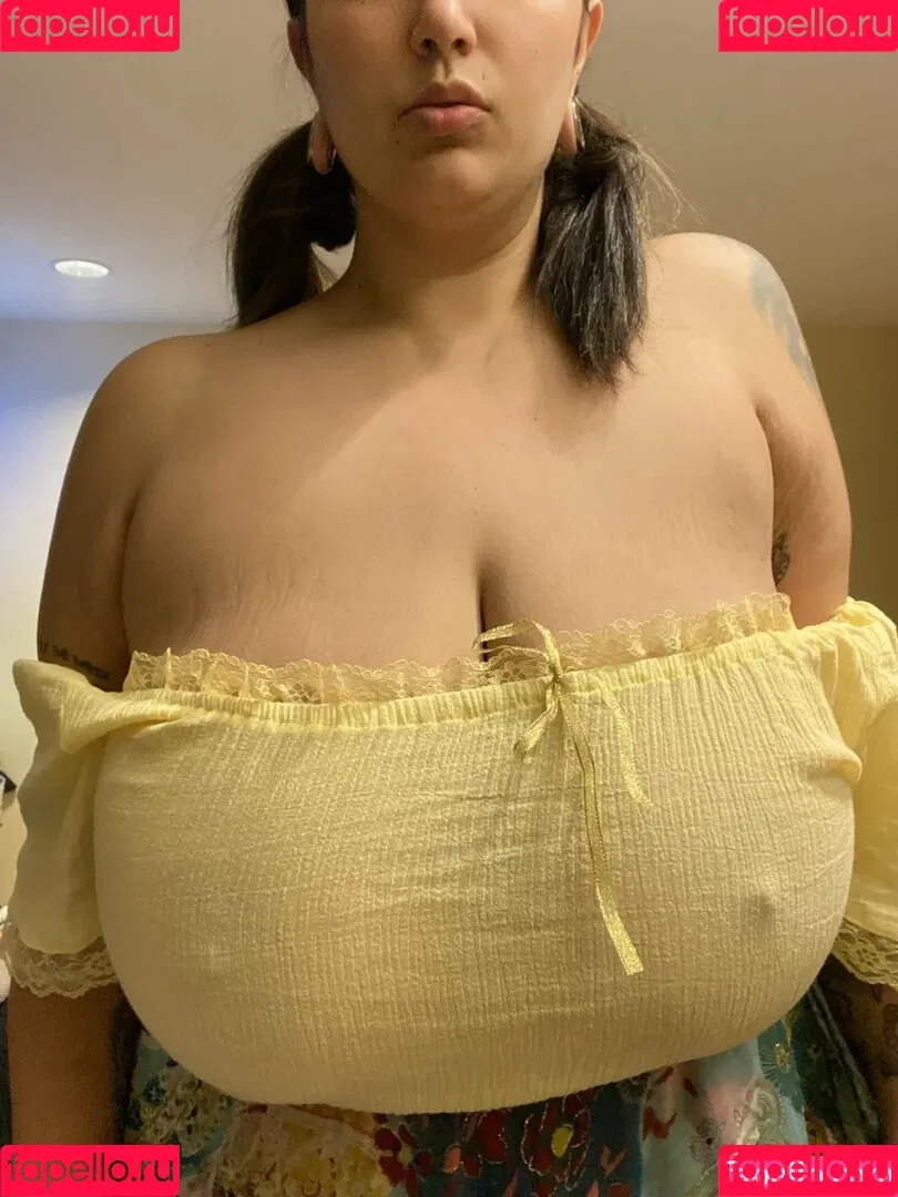 Gelluh Onlyfans Photo Gallery 