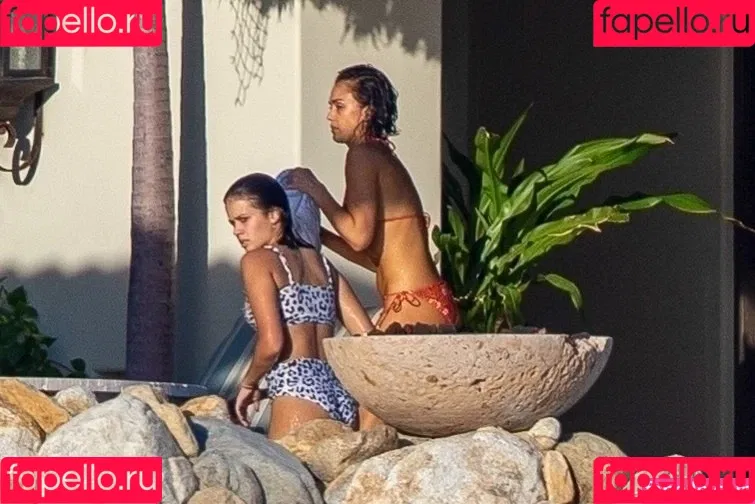 Jessica Alba Onlyfans Photo Gallery 