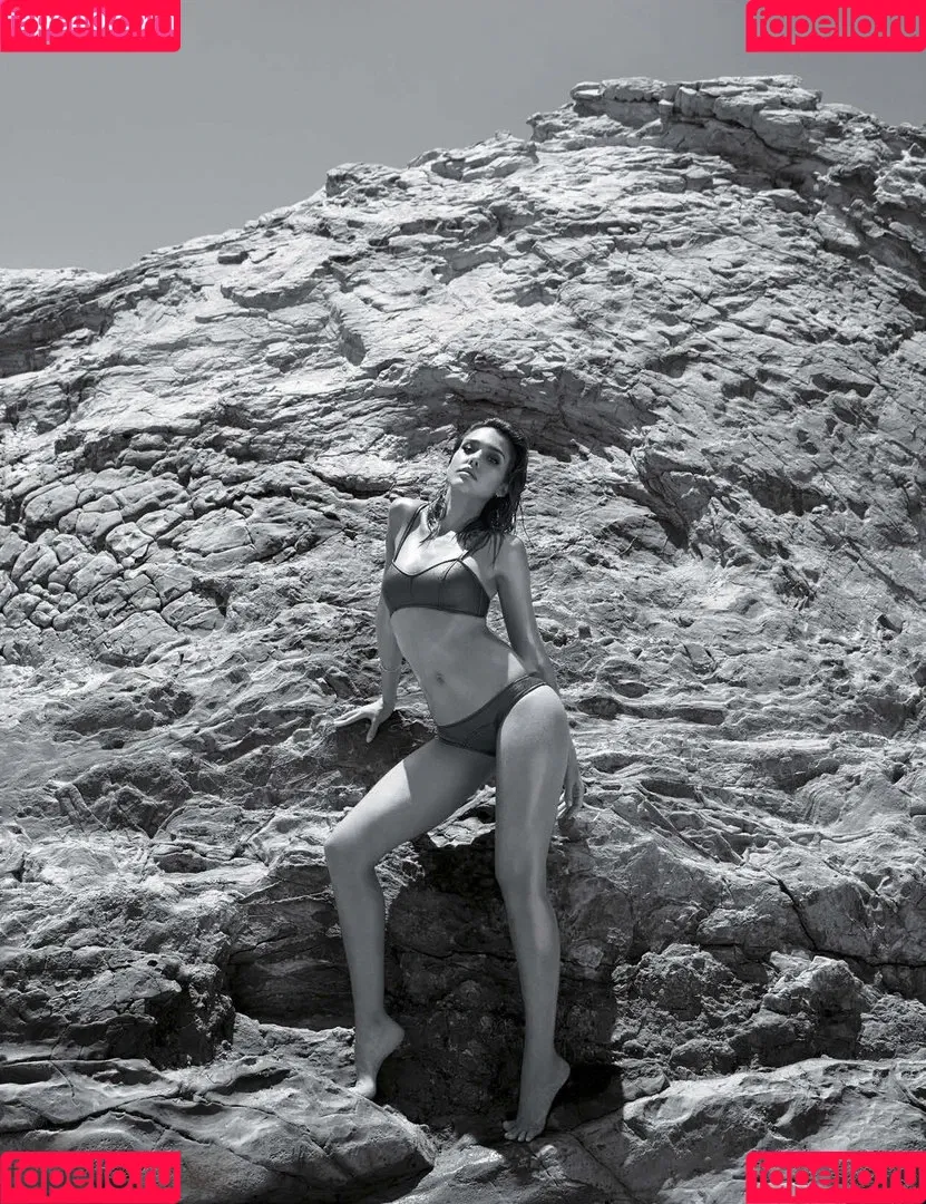 Jessica Alba Onlyfans Photo Gallery 