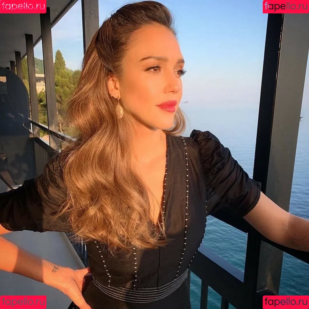 Jessica Alba Onlyfans Photo Gallery 