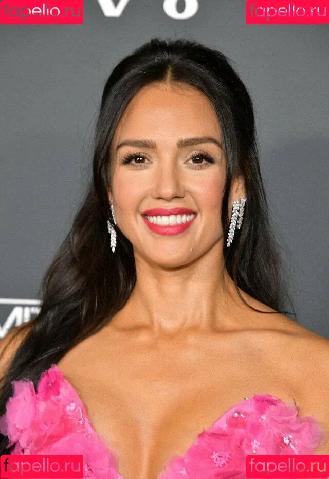 Jessica Alba Onlyfans Photo Gallery 