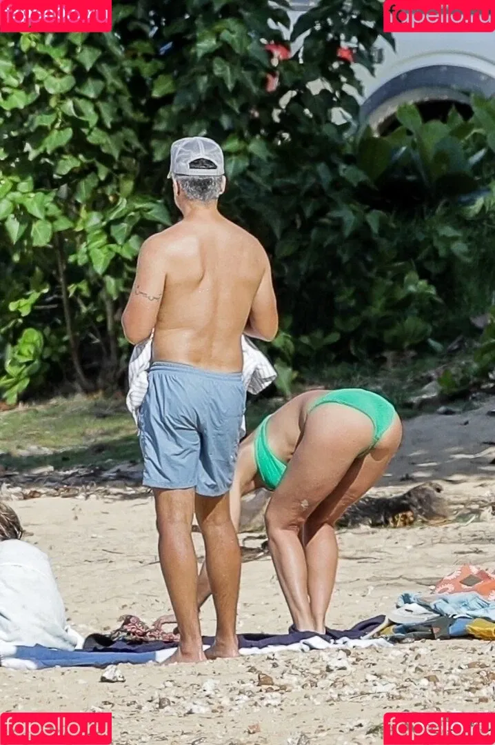 Jessica Alba Onlyfans Photo Gallery 