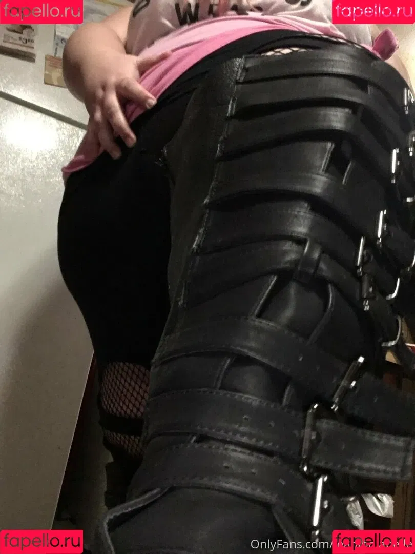 leahloolabelle Onlyfans Photo Gallery 