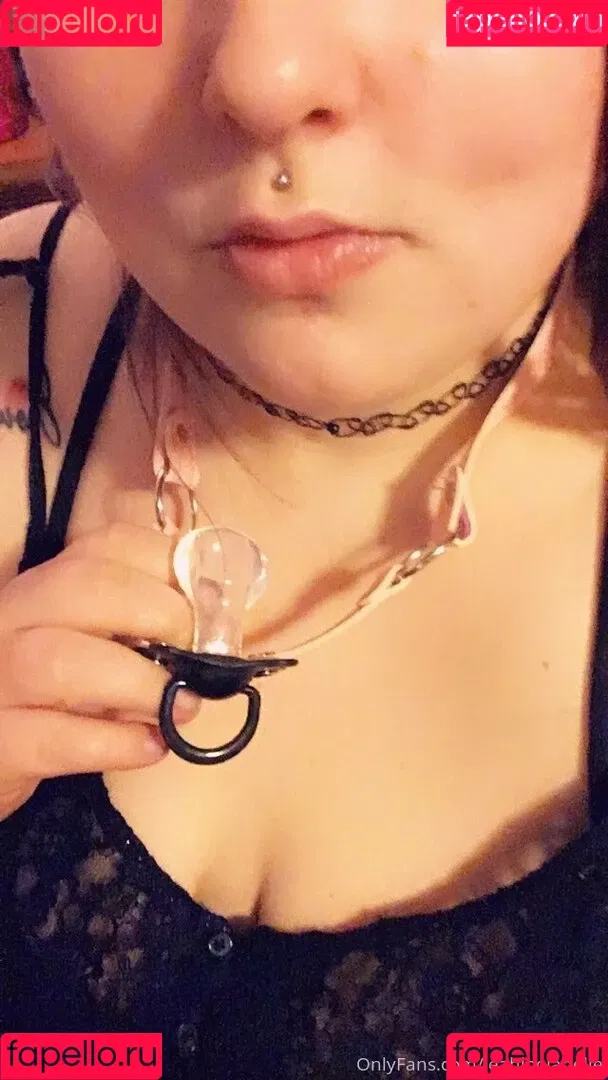 leahloolabelle Onlyfans Photo Gallery 