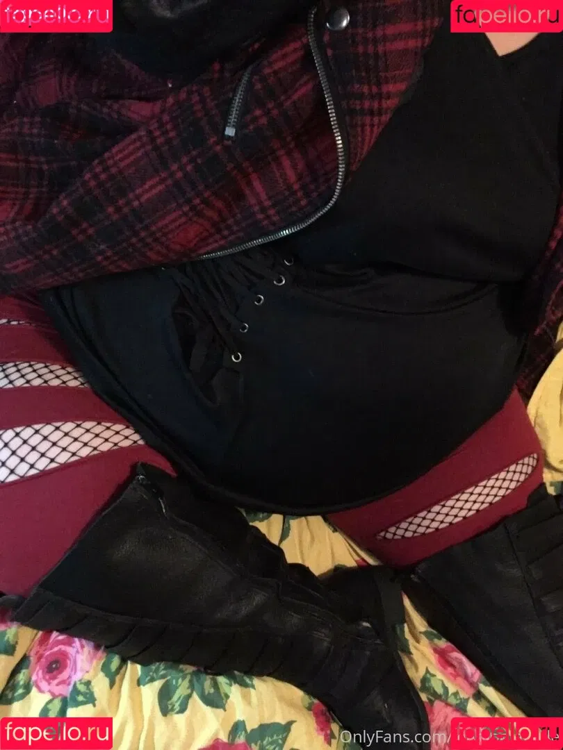 leahloolabelle Onlyfans Photo Gallery 