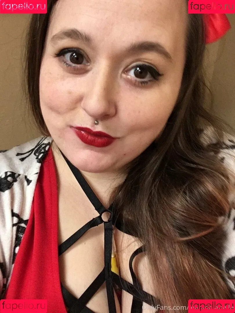 leahloolabelle Onlyfans Photo Gallery 