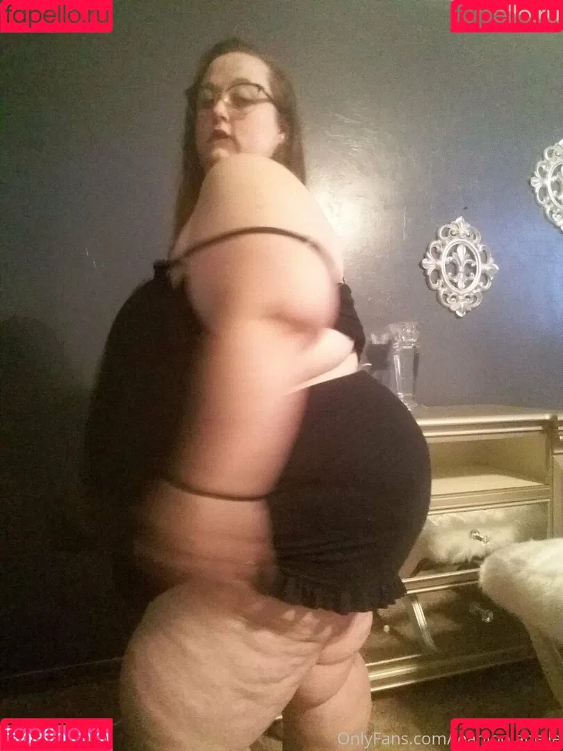 leahloolabelle Onlyfans Photo Gallery 