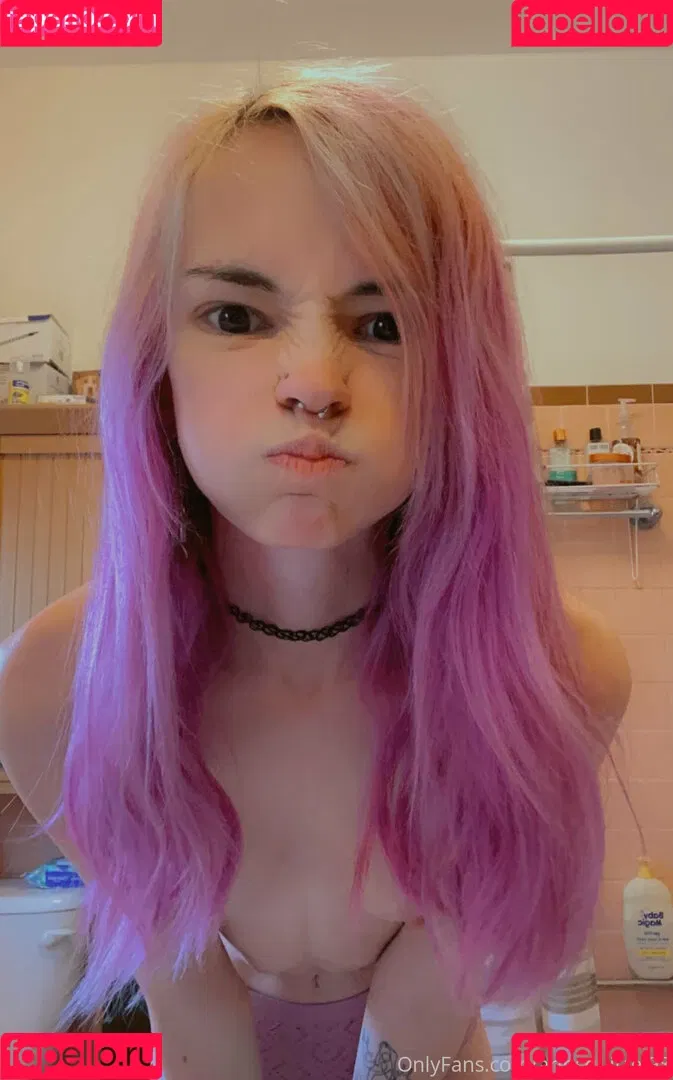 arinsquirrel98 Onlyfans Photo Gallery 