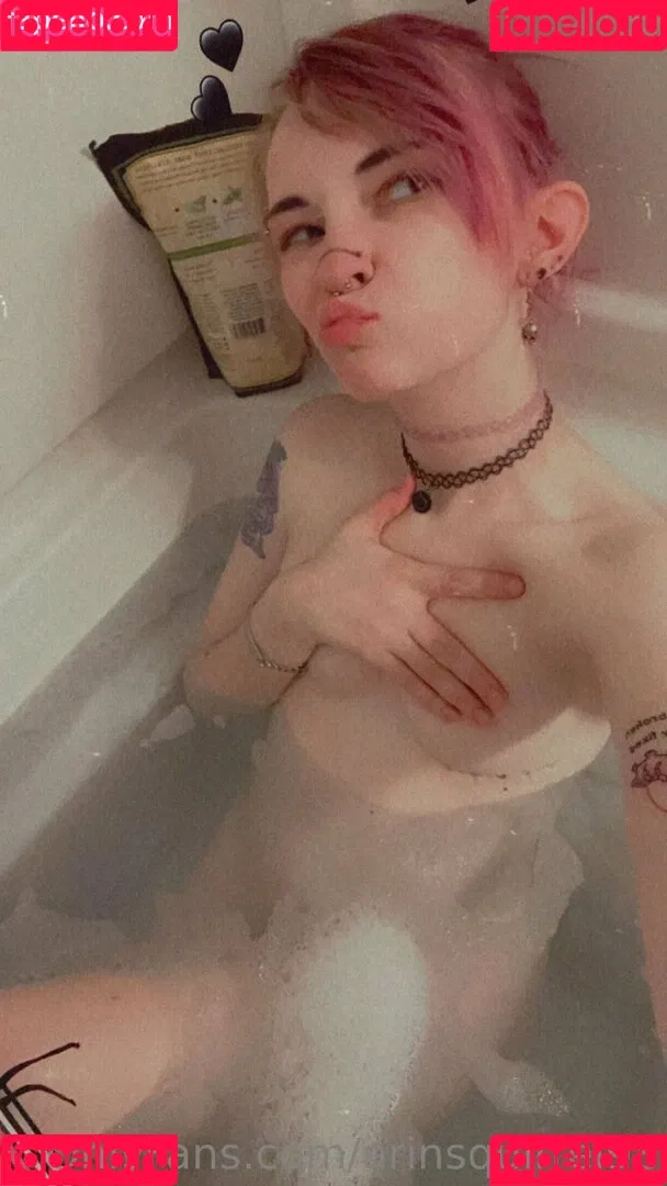 arinsquirrel98 Onlyfans Photo Gallery 