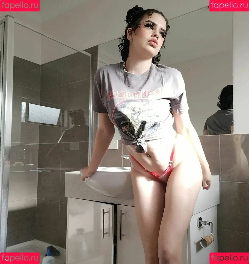 Tommi Terror Onlyfans Photo Gallery 