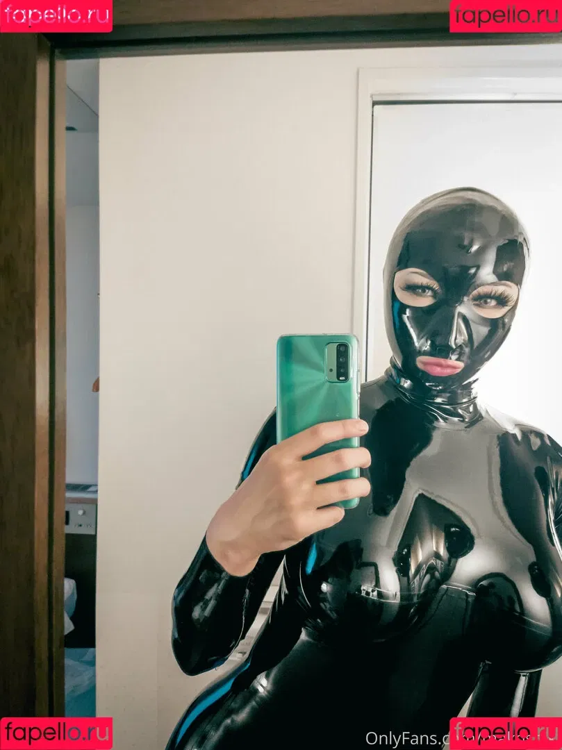 makoshiki Onlyfans Photo Gallery 