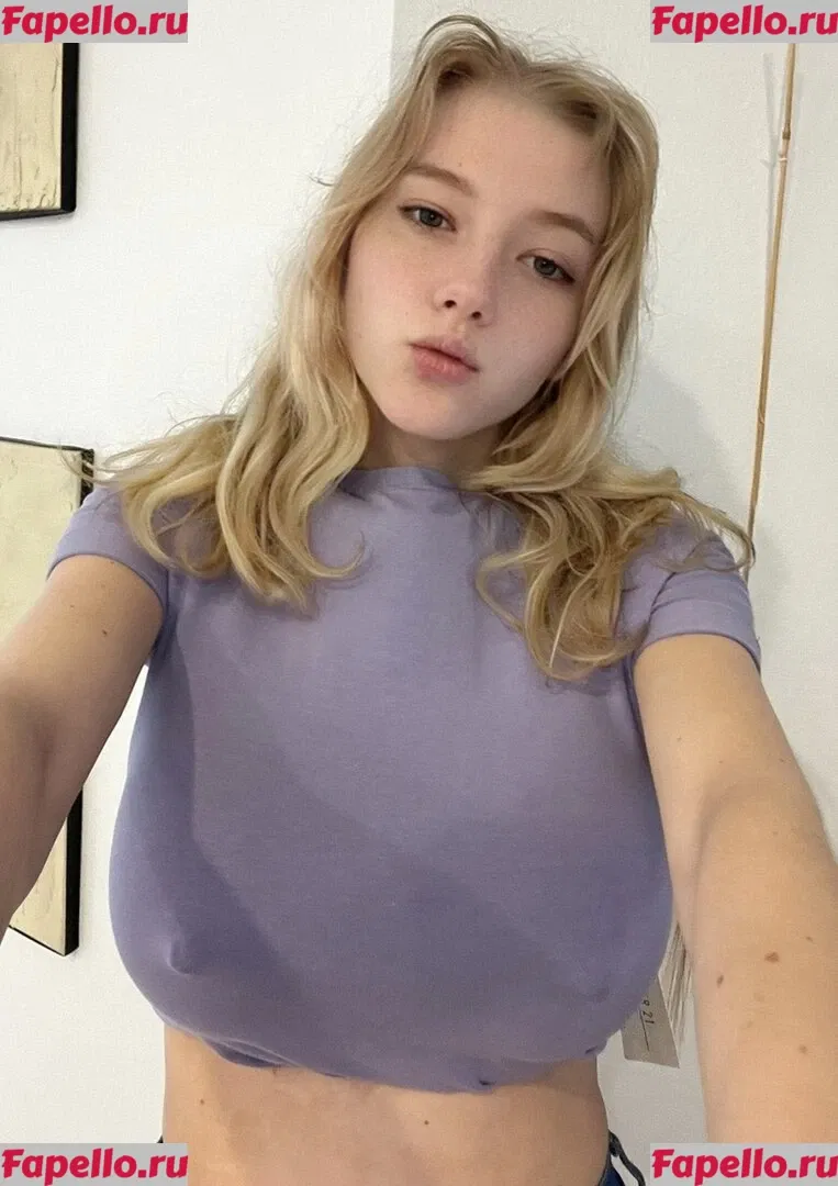 ItsBumbleBea Onlyfans Photo Gallery 