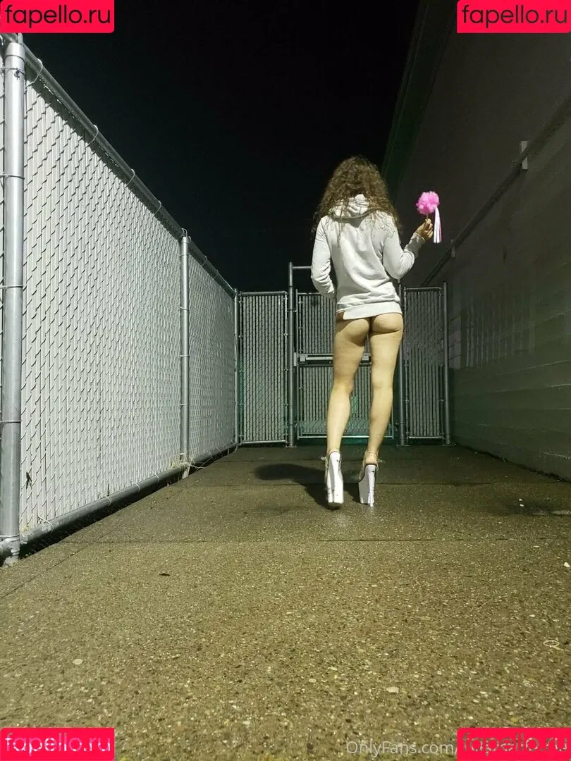juliamariefree Onlyfans Photo Gallery 