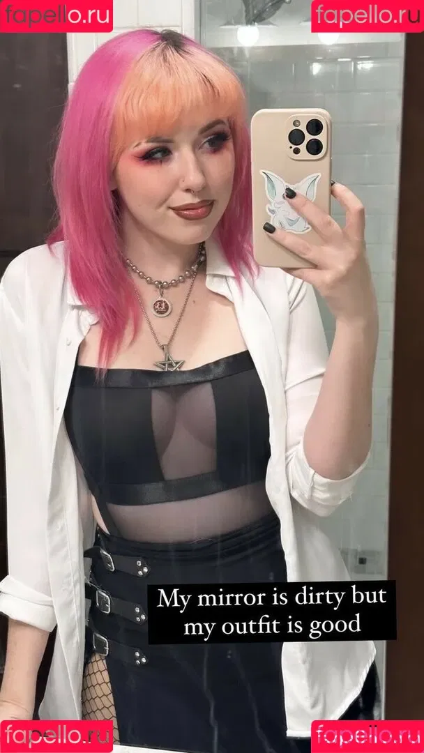 NotSaige Onlyfans Photo Gallery 