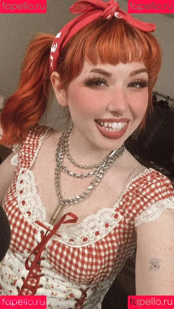 NotSaige Onlyfans Photo Gallery 