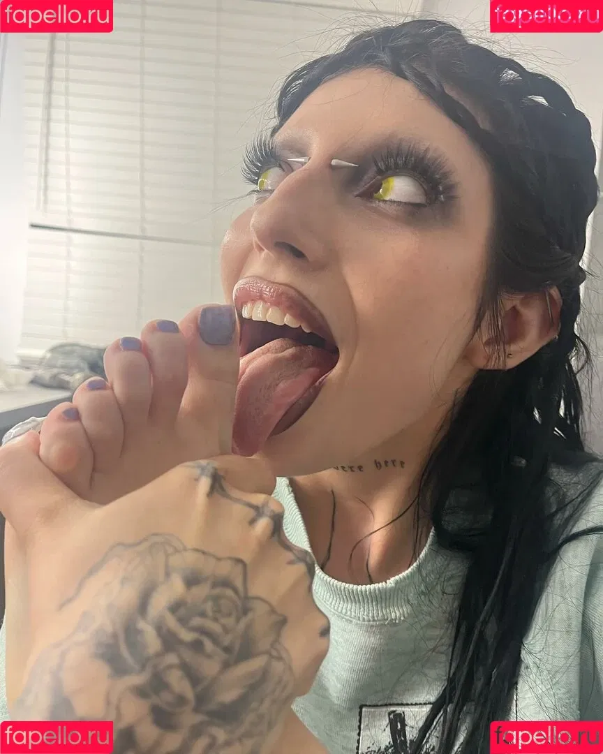 DeathbyRomy Onlyfans Photo Gallery 