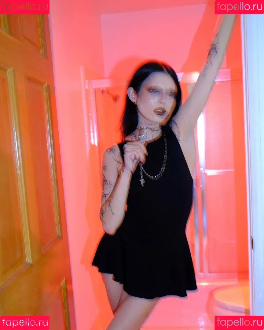 DeathbyRomy Onlyfans Photo Gallery 